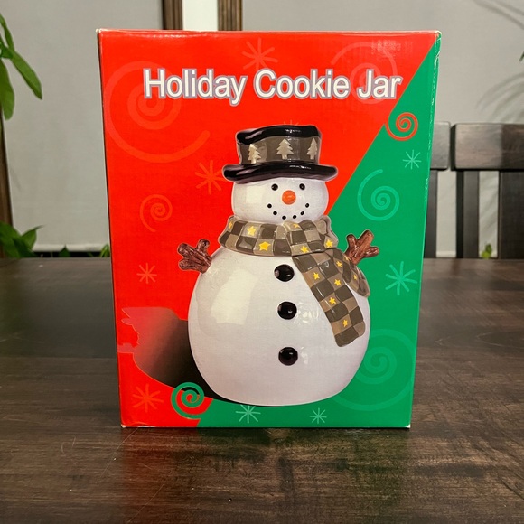 Holiday Snowman Cookie Jar ☃️ 🍪 - Picture 8 of 9